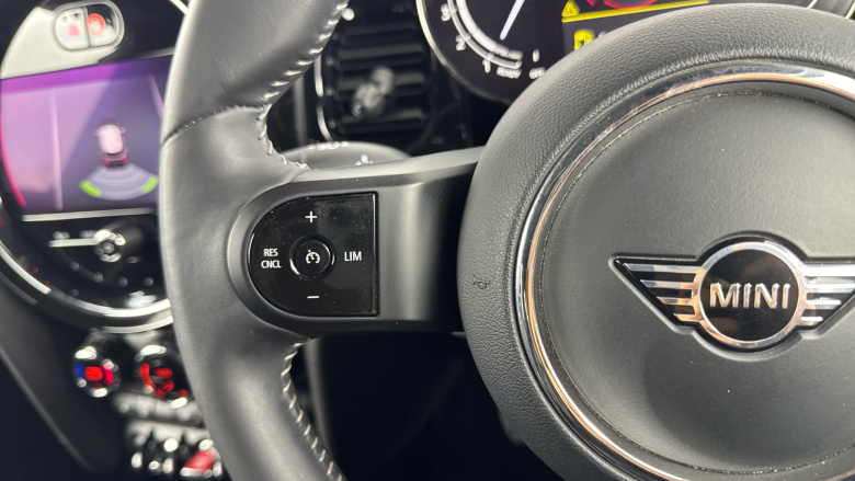 MINI Hatchback 1.5 Cooper Sport 5dr Petrol Hatchback